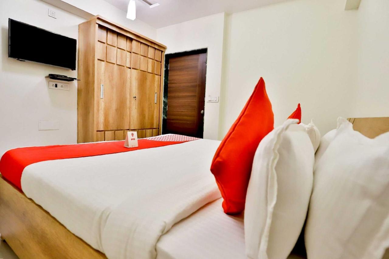 Collection O 12462 Hotel Shiv Inn Гандинагар Экстерьер фото